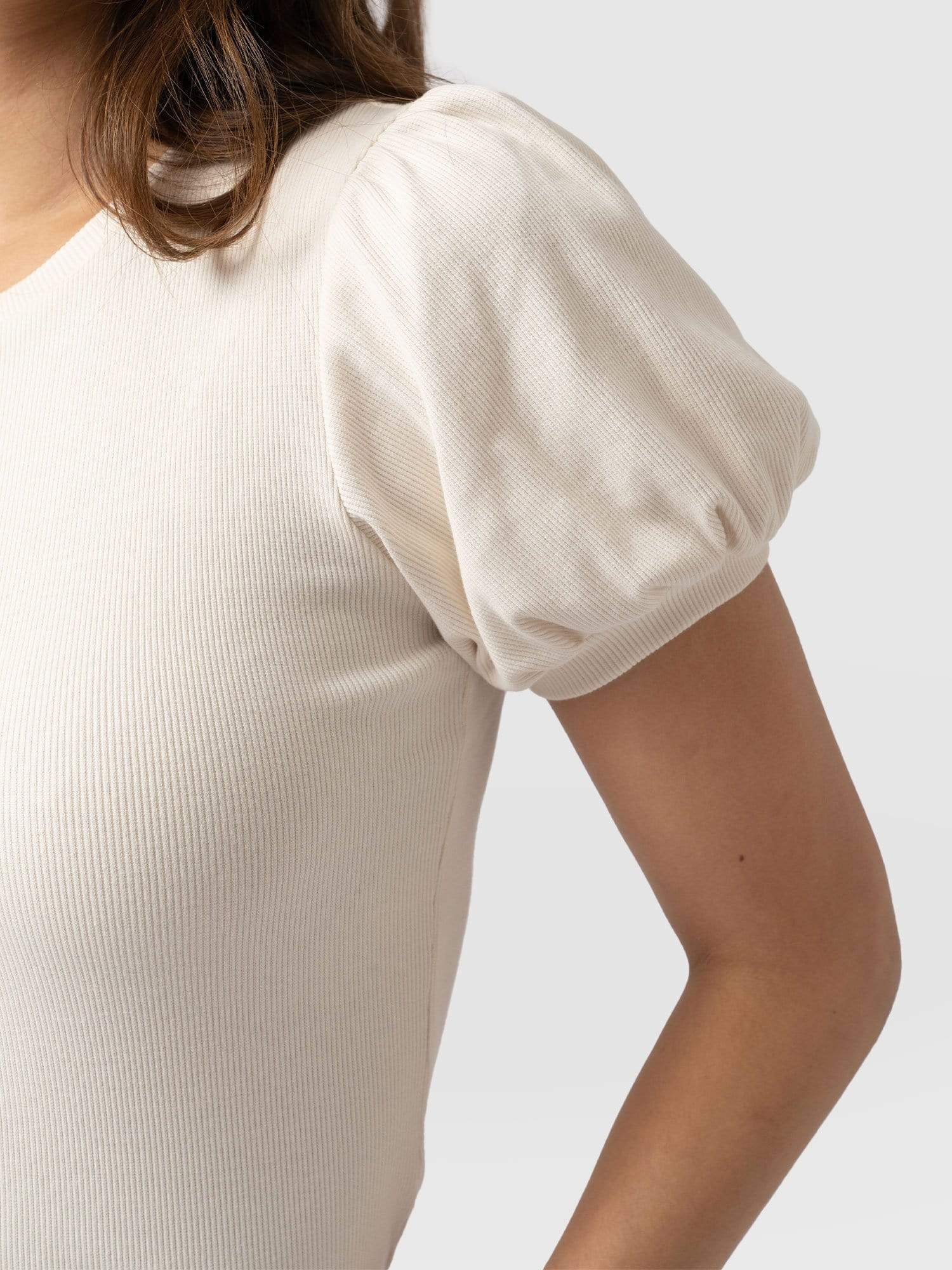 Cavendish Tee Puff Sleeve Cream - Women's T-Shirts | Saint + Sofia® UK
