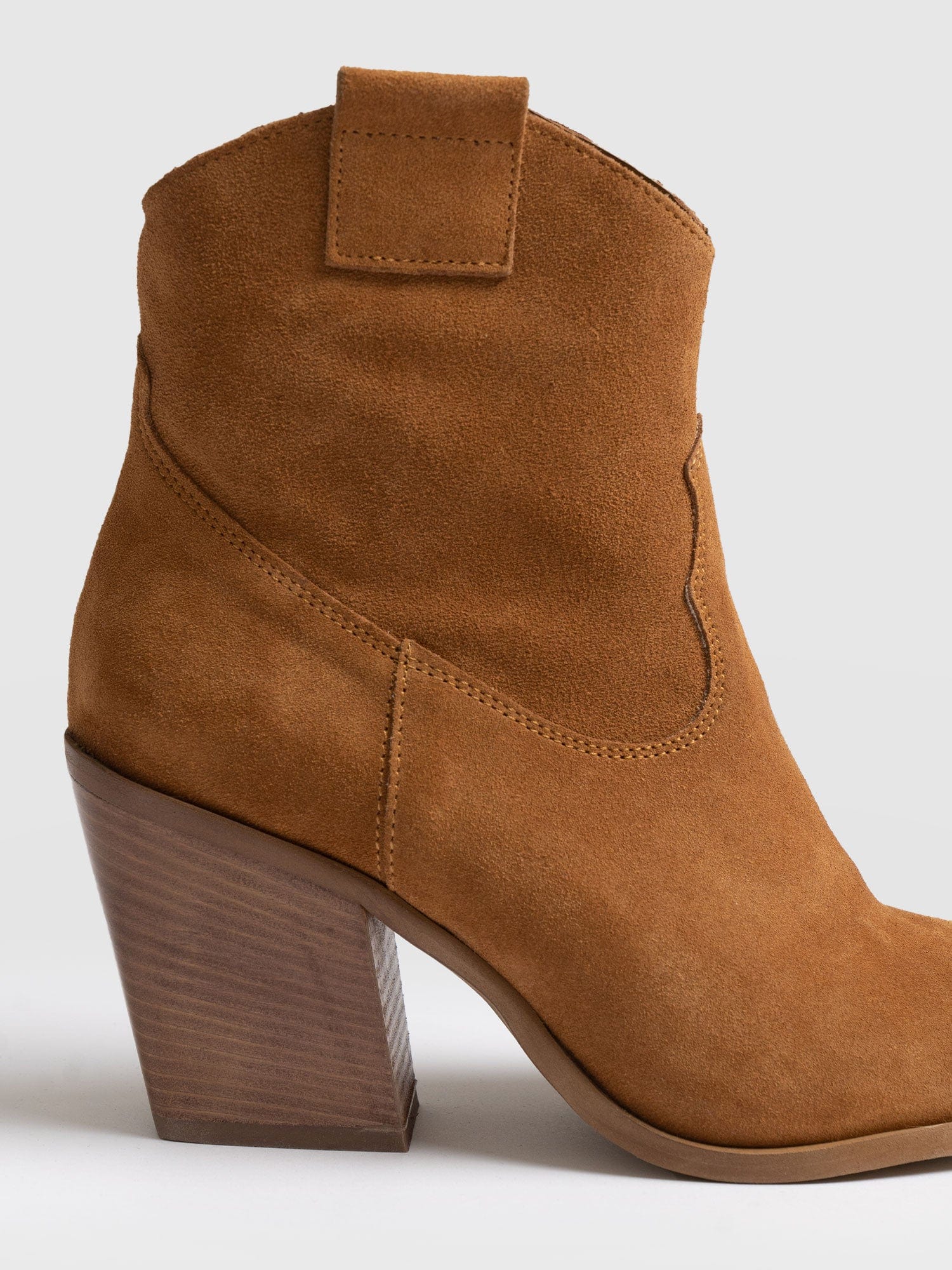 Mid hot sale wedge boots