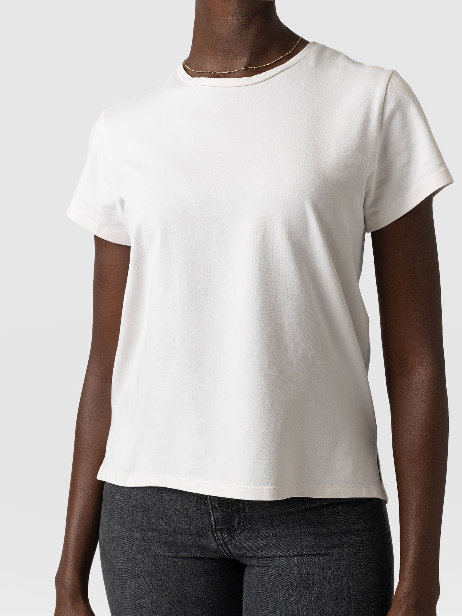 Easy Tee Cream - Women's T-Shirts | Saint + Sofia® UK